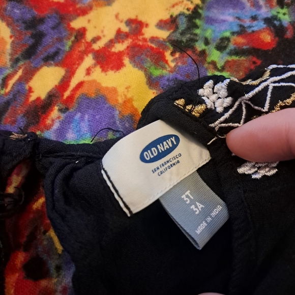 2 Little Girls Black Dresses - Picture 5 of 5